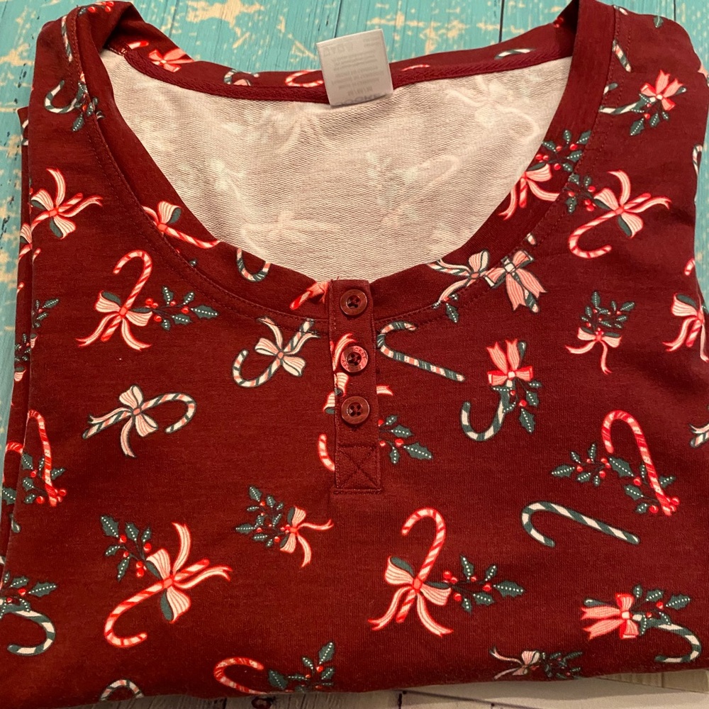 Jockey Red and Green Candy Cane Print Sleep Shirt